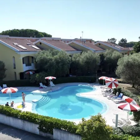 Olive Orchard Gardened With Shared Pool Appartement Bibione